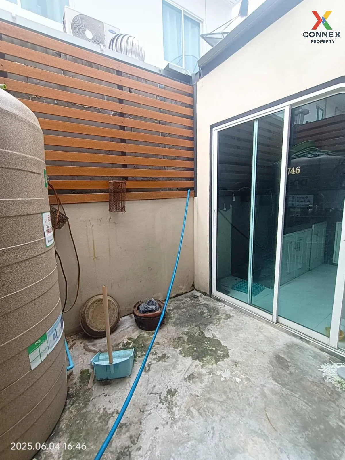 For Sale Townhouse/Townhome  , Poomjainivate 3 , corner unit , Na