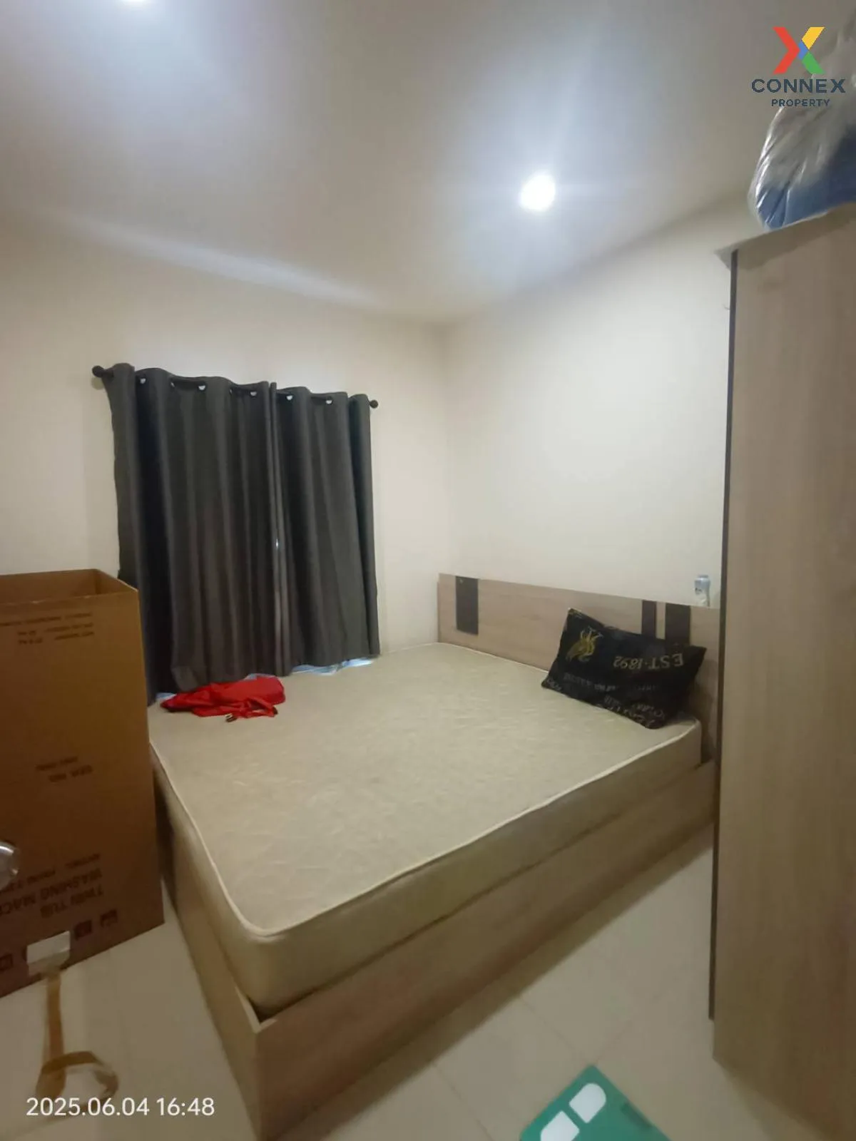 For Sale Townhouse/Townhome  , Poomjainivate 3 , corner unit , Na