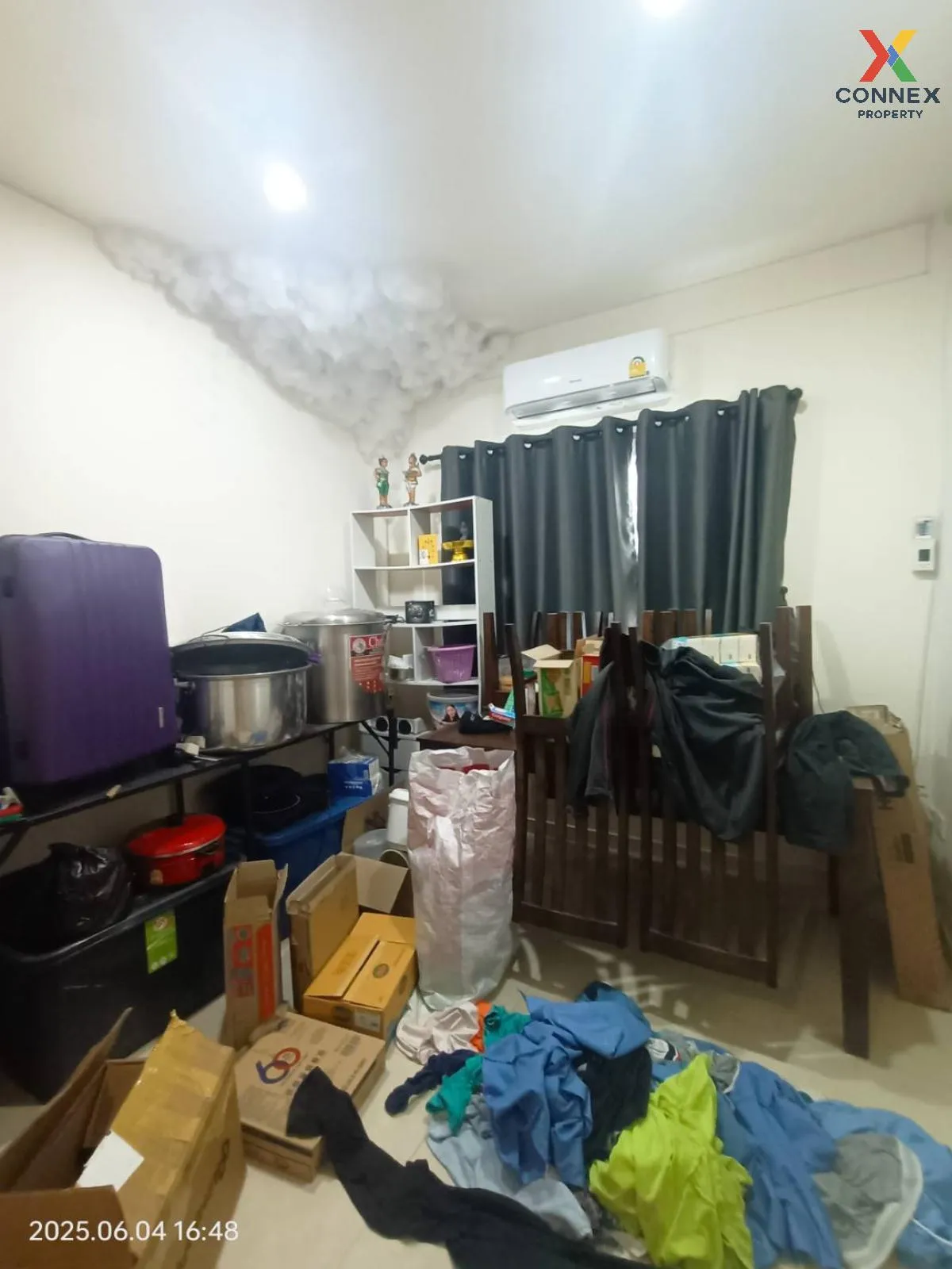 For Sale Townhouse/Townhome  , Poomjainivate 3 , corner unit , Na