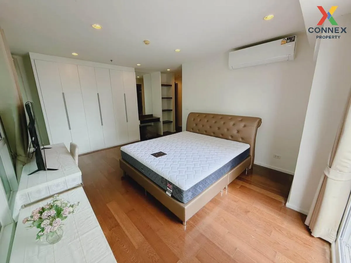 For Rent Condo , 15 Sukhumvit Residences , nice view , BTS-Nana ,