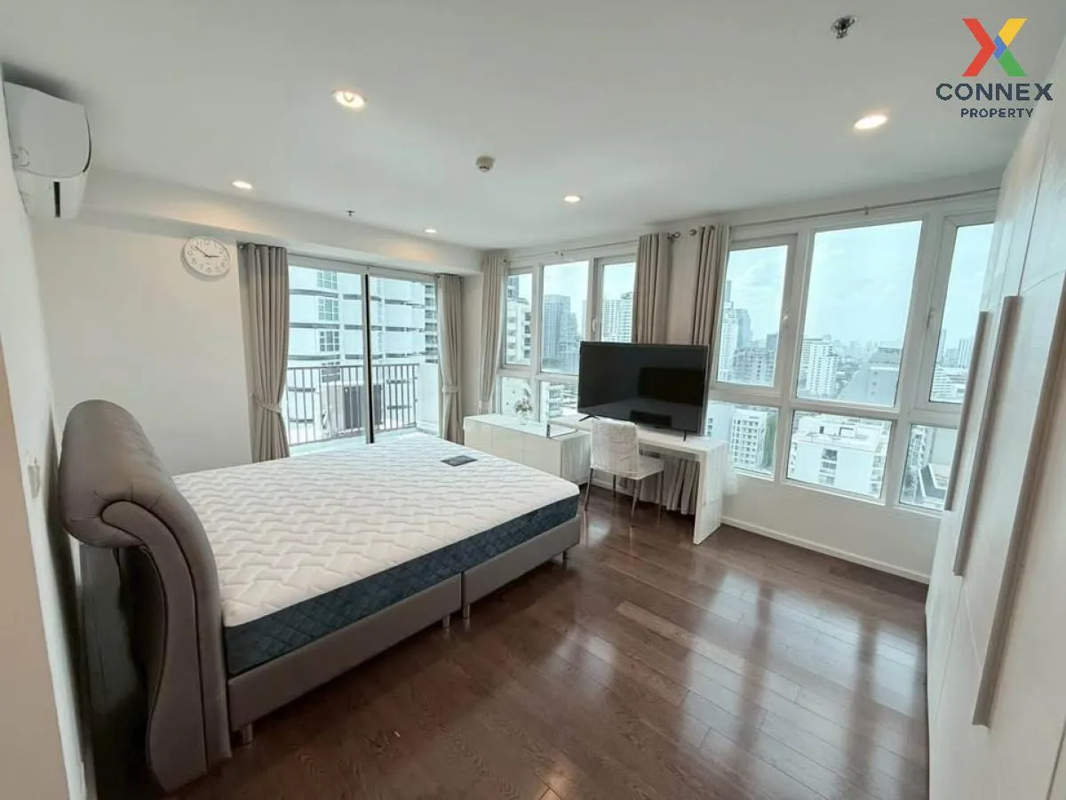 For Rent Condo , 15 Sukhumvit Residences , nice view , BTS-Nana ,