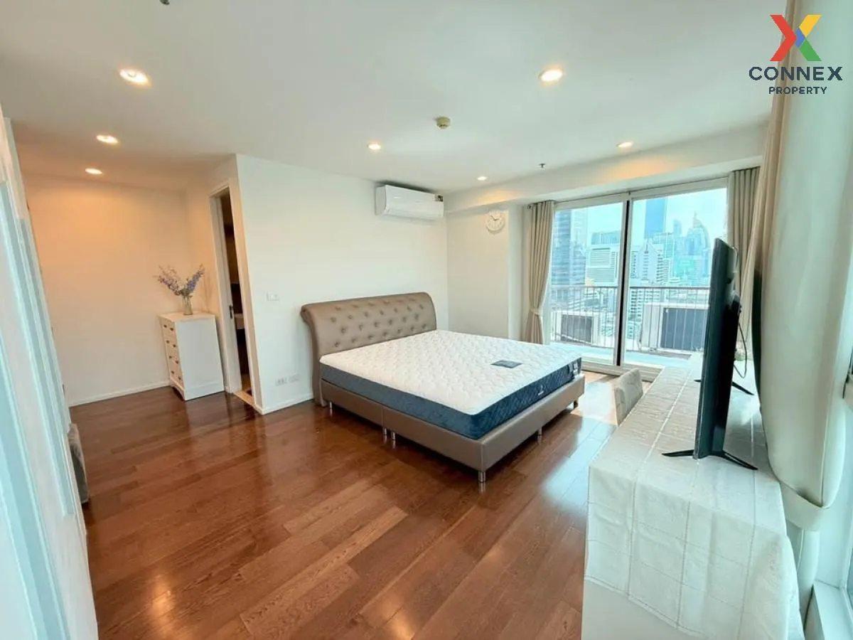For Rent Condo , 15 Sukhumvit Residences , nice view , BTS-Nana ,
