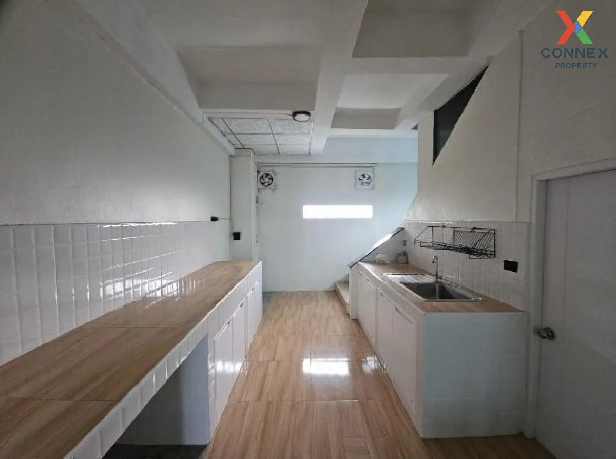 For Sale 4 - storey commercial building area 342 square meters Ra 4