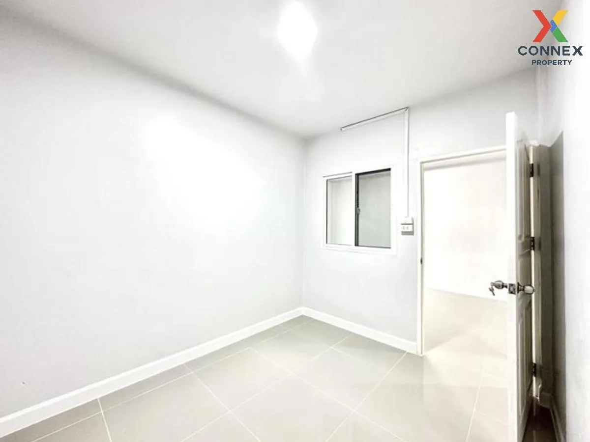 For Sale Townhouse/Townhome  , Green Garden Home Klong 11 , Bueng