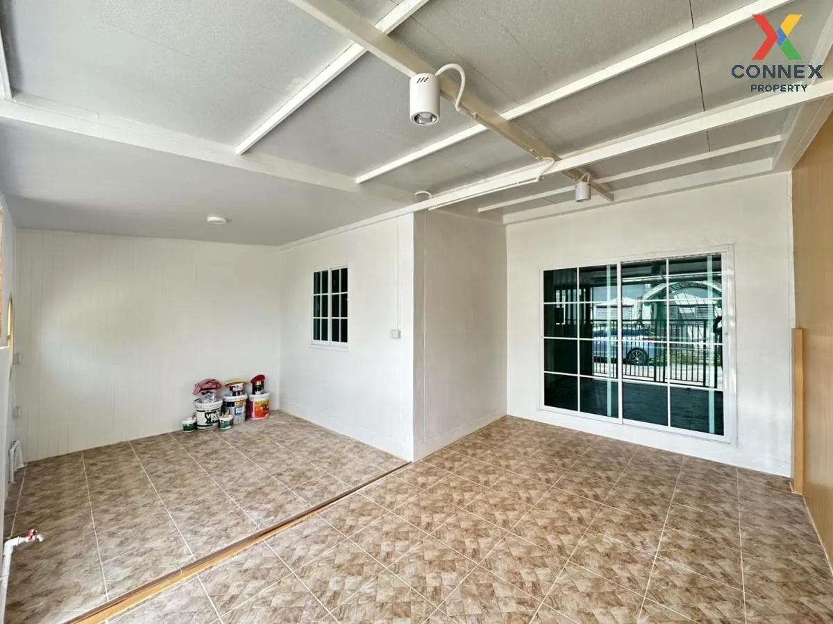 For Sale Townhouse/Townhome  , Green Garden Home Klong 11 , Bueng 2