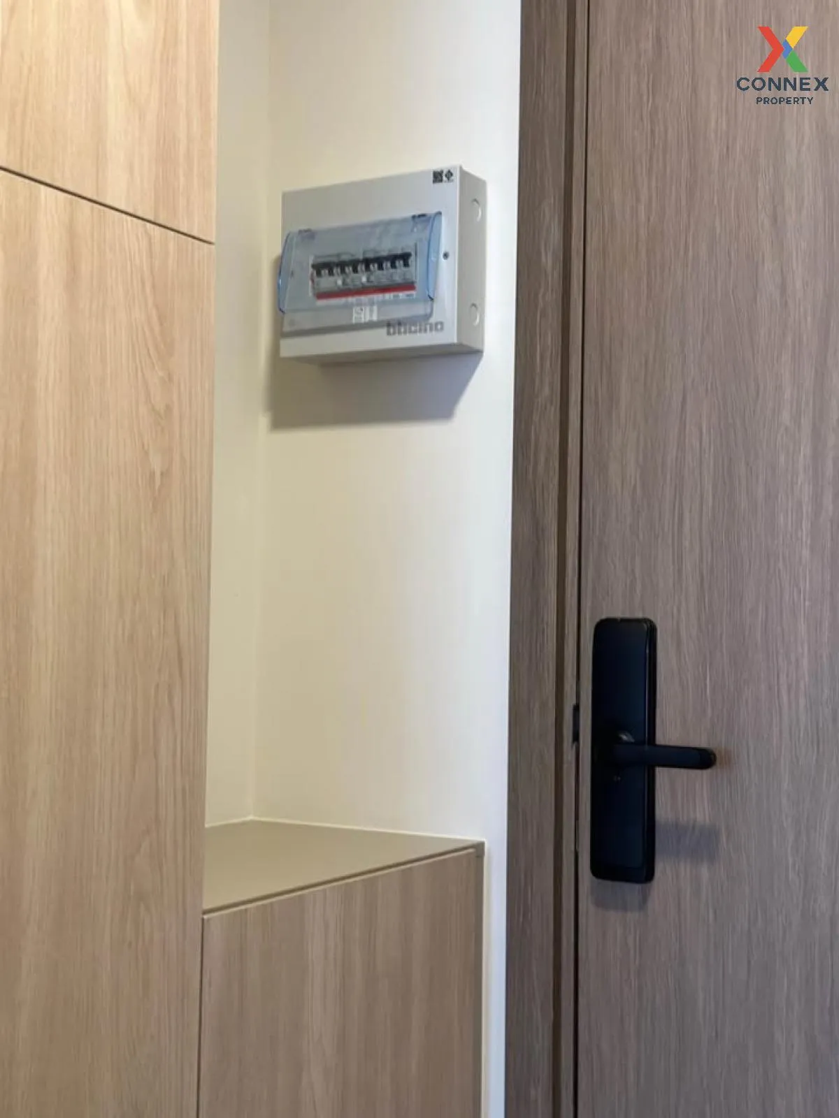 เช่าคอนโด  เดอะ มูฟ บางนา บางแก้ว บางพลี สมุทรปราการ CX-123347