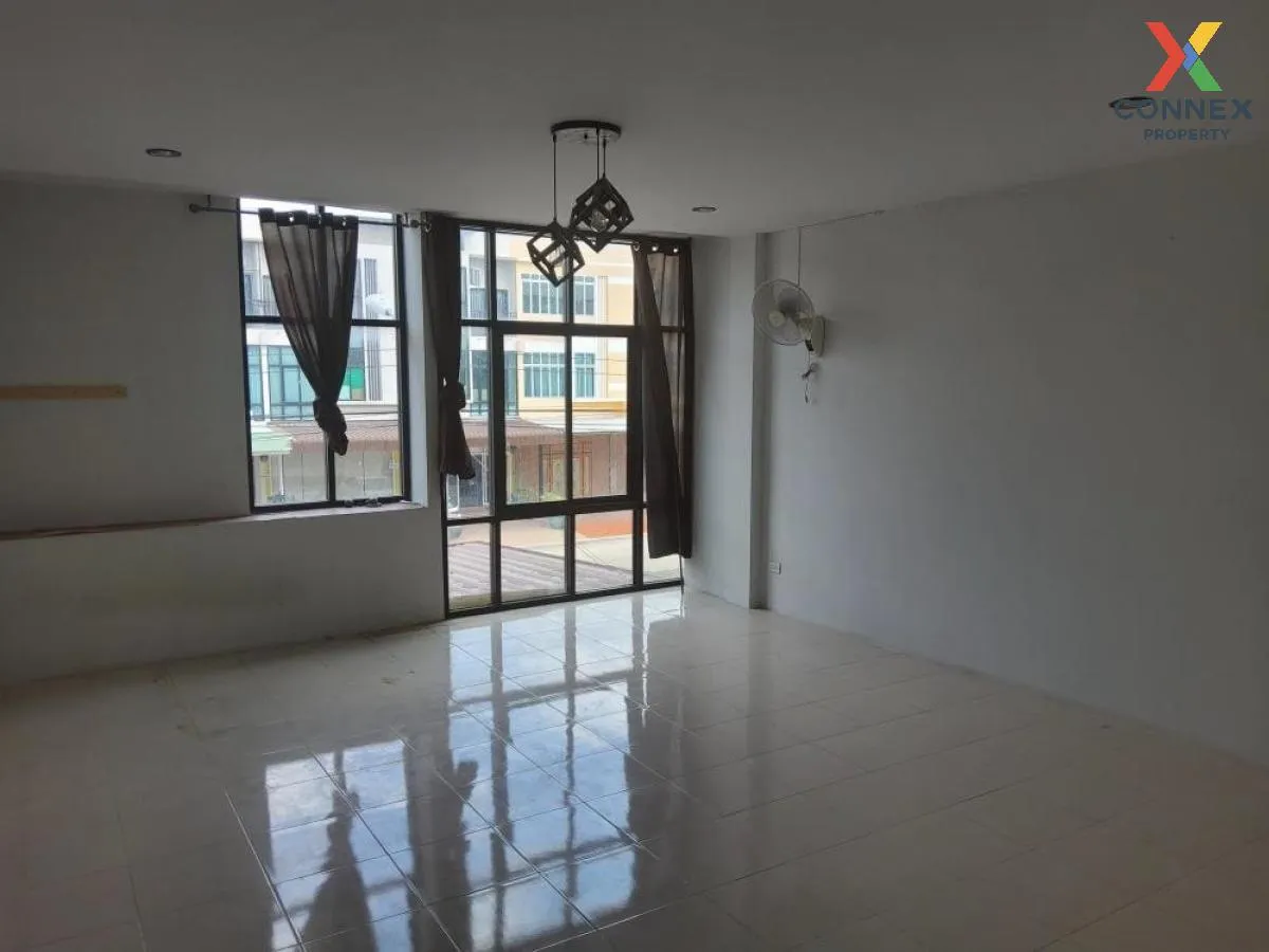 ขายอาคารพาณิชย์  น้ำเพชร 5 ชั้นสูง หน้ากว้าง ท่าระหัด เมืองสุพรรณ ขายอาคารพาณิชย์  น้ำเพชร 5 ชั้นสูง หน้ากว้าง ท่าระหัด เมืองสุพรรณ