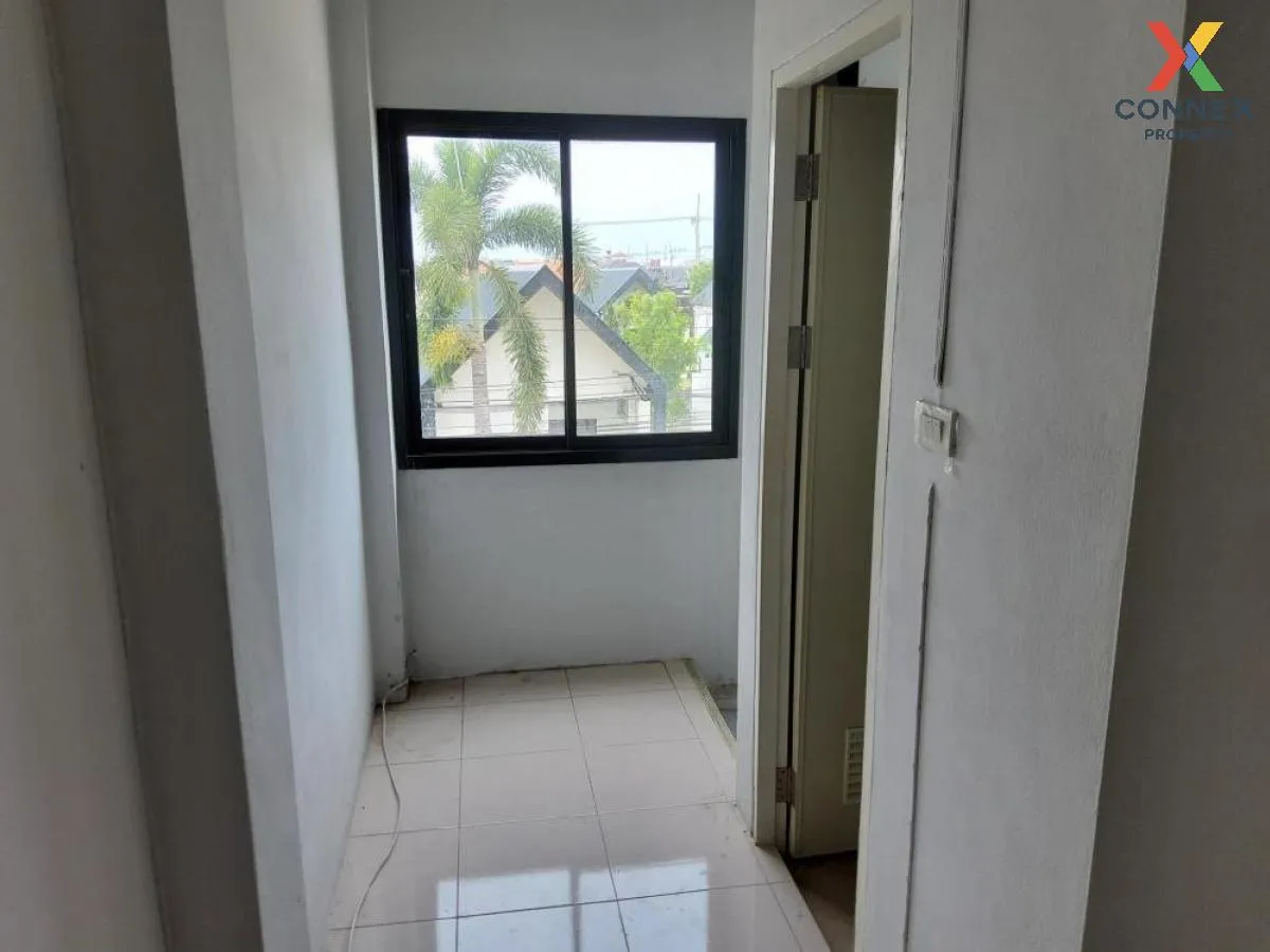 ขายอาคารพาณิชย์  น้ำเพชร 5 ชั้นสูง หน้ากว้าง ท่าระหัด เมืองสุพรรณ ขายอาคารพาณิชย์  น้ำเพชร 5 ชั้นสูง หน้ากว้าง ท่าระหัด เมืองสุพรรณ