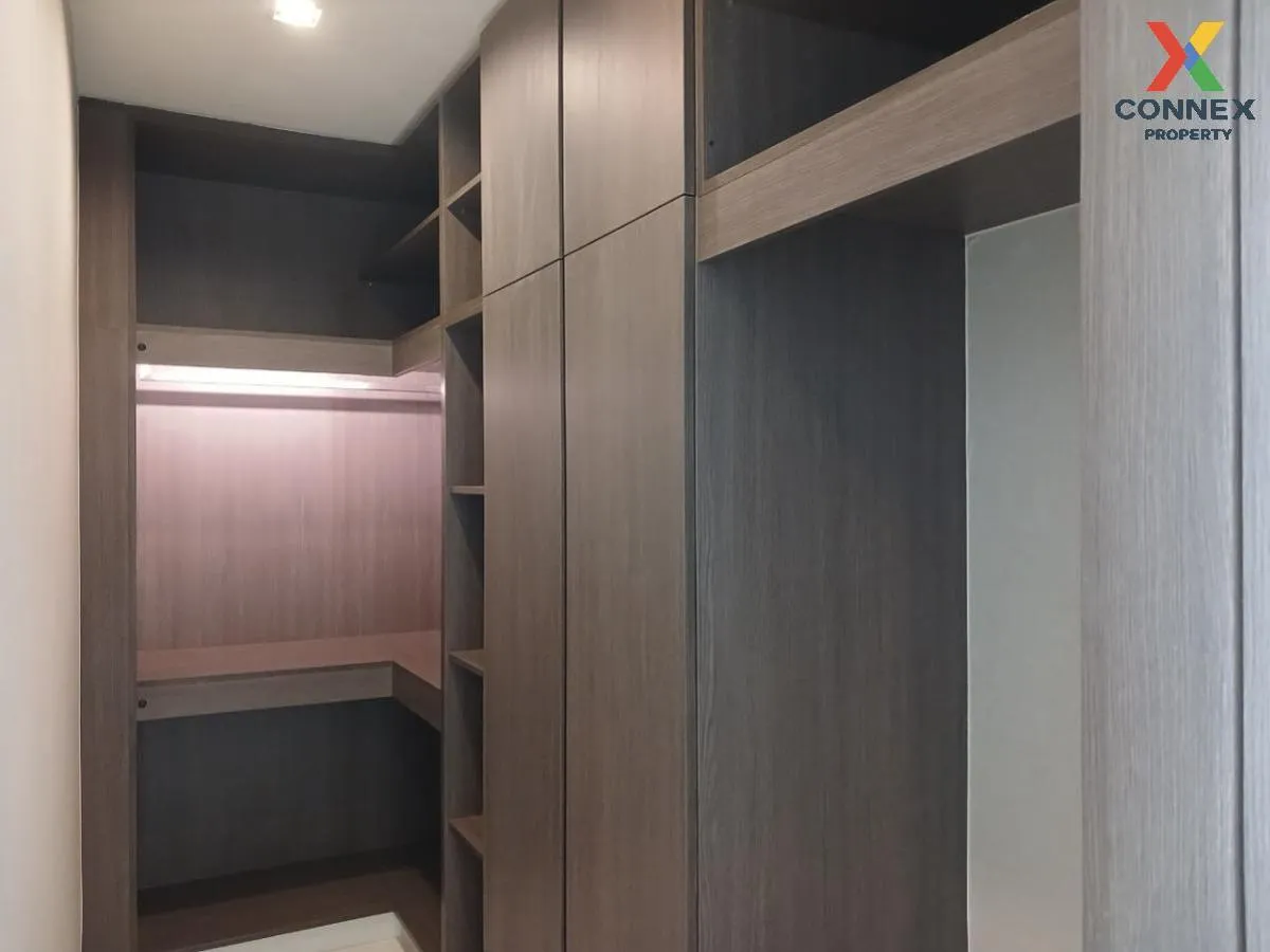 ขายคอนโด  คิว วัน สุขุมวิท เพนท์เฮ้าส์ วิวสวย ชั้นสูง ห้องมุม หน้