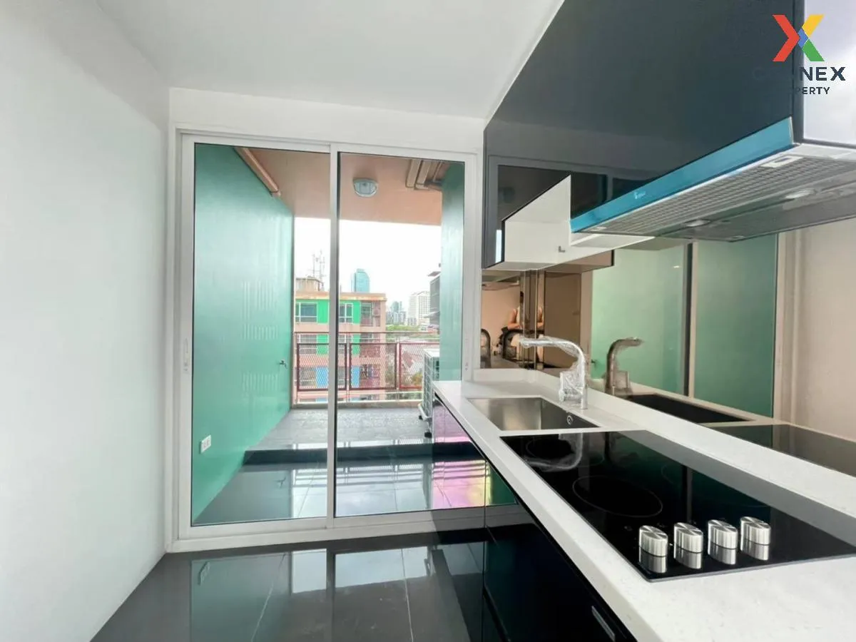 ขายคอนโด  ซี สไตล์ คอนโด ห้องมุม หน้ากว้าง MRT-สุทธิสาร สามเสนนอก 1