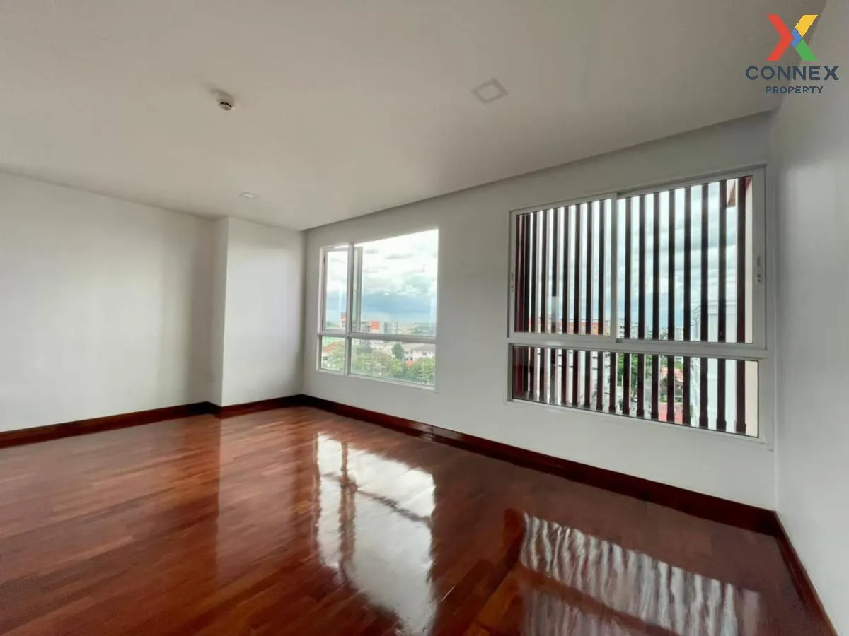 ขายคอนโด  ซี สไตล์ คอนโด ห้องมุม หน้ากว้าง MRT-สุทธิสาร สามเสนนอก