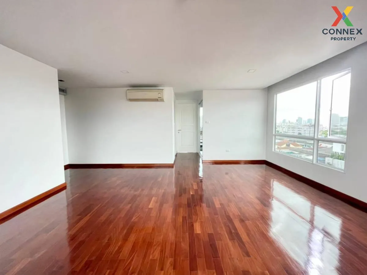 ขายคอนโด  ซี สไตล์ คอนโด ห้องมุม หน้ากว้าง MRT-สุทธิสาร สามเสนนอก