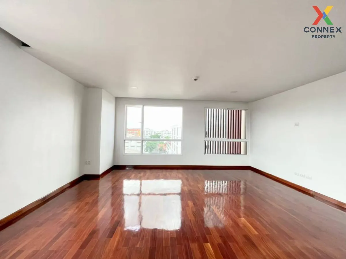 ขายคอนโด  ซี สไตล์ คอนโด ห้องมุม หน้ากว้าง MRT-สุทธิสาร สามเสนนอก