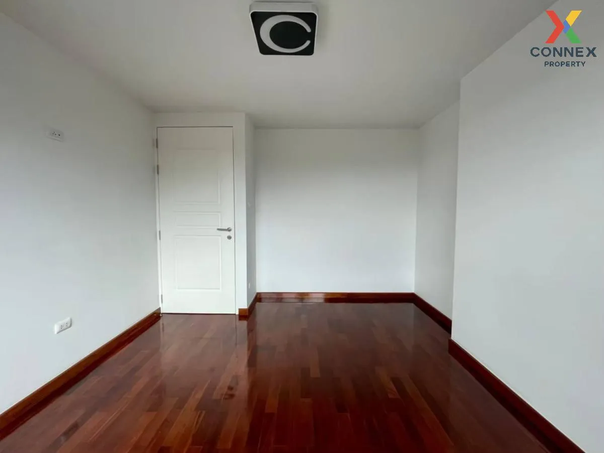 ขายคอนโด  ซี สไตล์ คอนโด ห้องมุม หน้ากว้าง MRT-สุทธิสาร สามเสนนอก