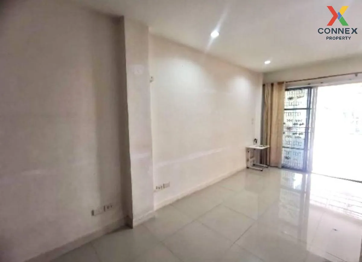 ขายทาวน์เฮ้าส์/ทาวน์โฮม  เดอะ เบทโต้ หน้ากว้าง MRT-ภาษีเจริญ คลอง 3