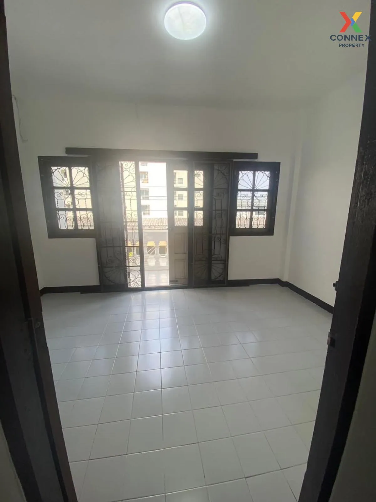 For Rent Townhome,Pracharat Bamphen 9 , Huai Khwang , Huai Khwang