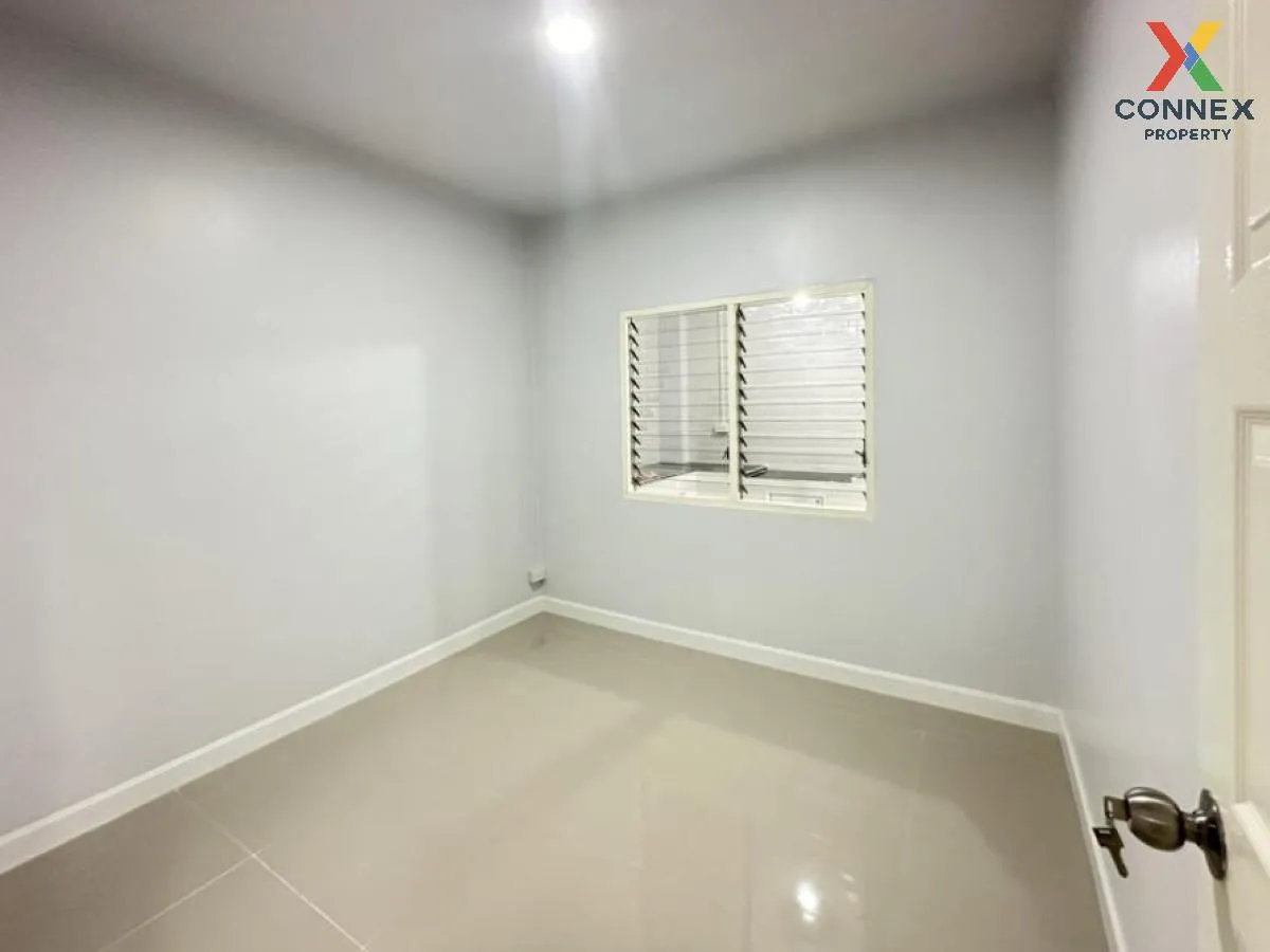 ขายทาวน์เฮ้าส์/ทาวน์โฮม  บ้านพรธิสาร 5 ลำผักกูด ธัญบุรี ปทุมธานี 