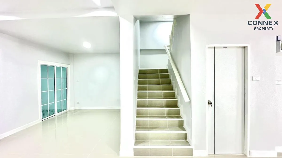 For Sale Townhouse/Townhome  , Saptepa-Pitpimook , Rangsit , Than