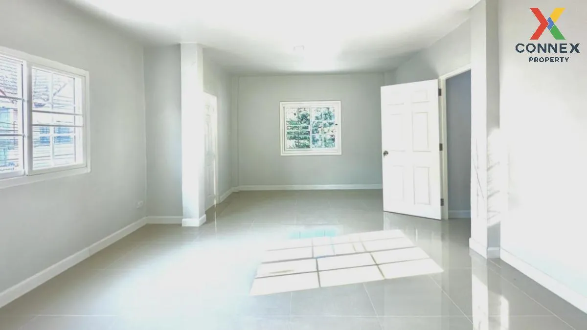 For Sale Townhouse/Townhome  , Saptepa-Pitpimook , Rangsit , Than