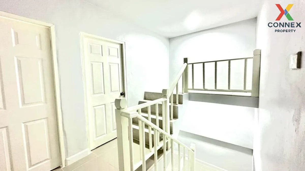 For Sale Townhouse/Townhome  , Saptepa-Pitpimook , Rangsit , Than