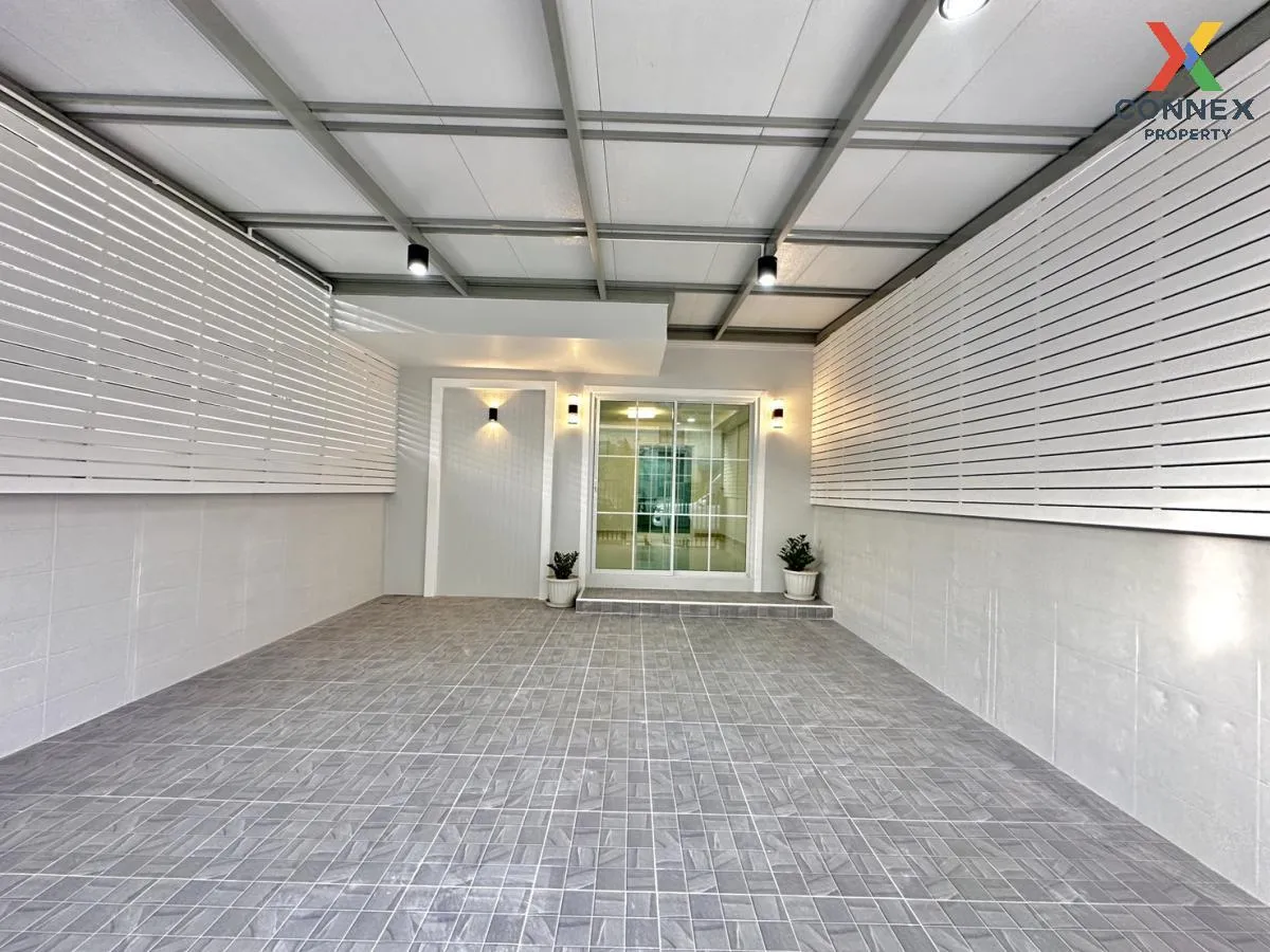 For Sale Townhouse/Townhome  , Ubon Chat 2 , newly renovated , Ba