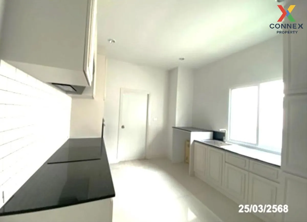 For Sale House , Baan Fah Piyarom Nordern Lamlukka Klong 6  , Bue