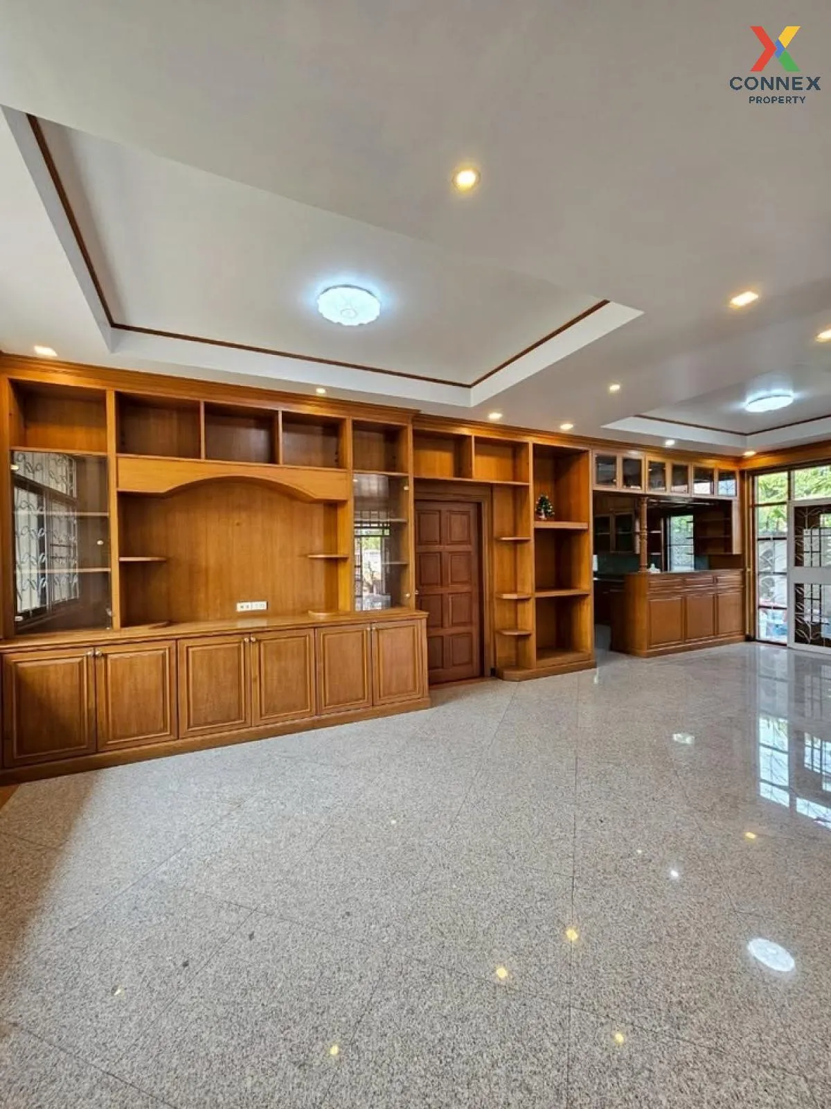 For Rent  Baan Lat Phrao 93 , wide frontage , Lat Phrao , Lat Phr