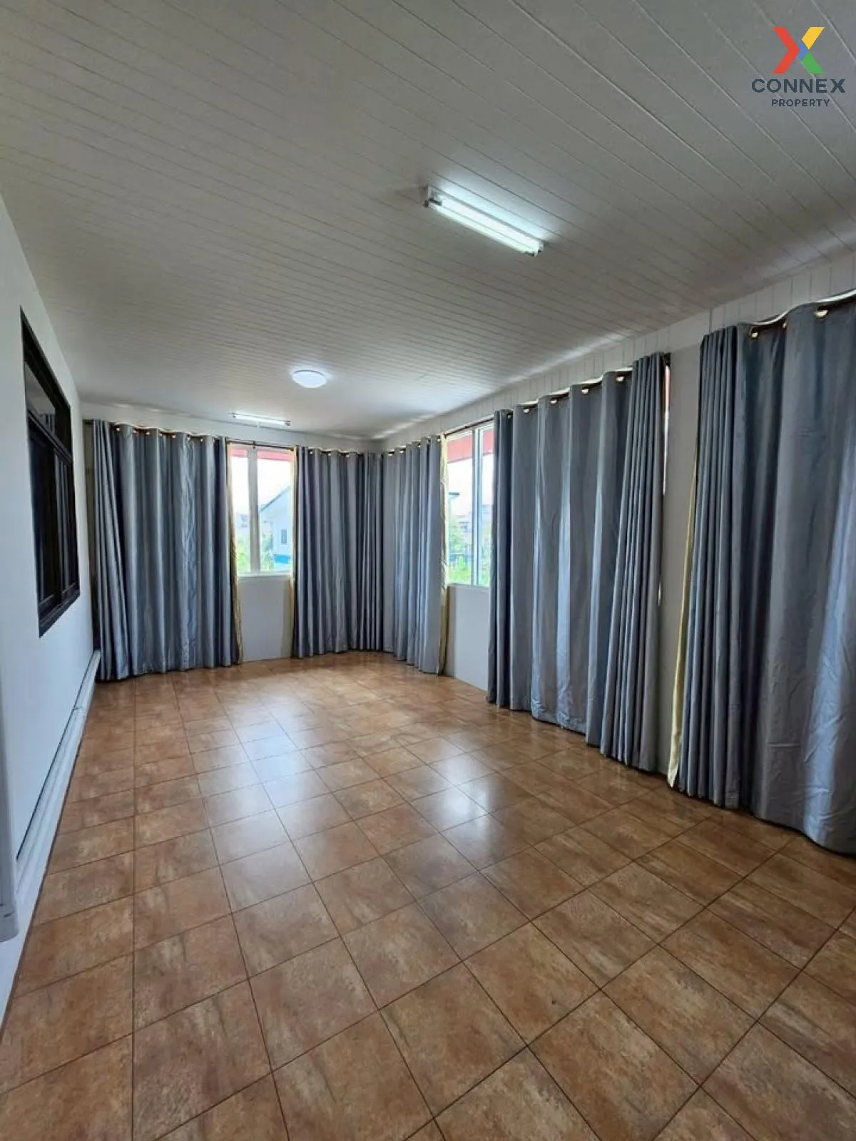 For Rent  Baan Lat Phrao 93 , wide frontage , Lat Phrao , Lat Phr