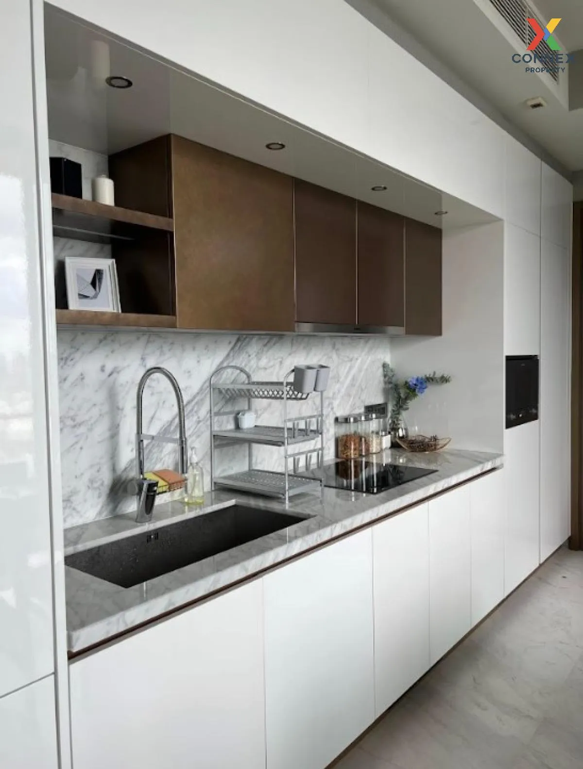 ขายคอนโด  เดอะ โมนูเมนต์ ทองหล่อ ชั้นสูง ห้องมุม BTS-ทองหล่อ คลอง 3