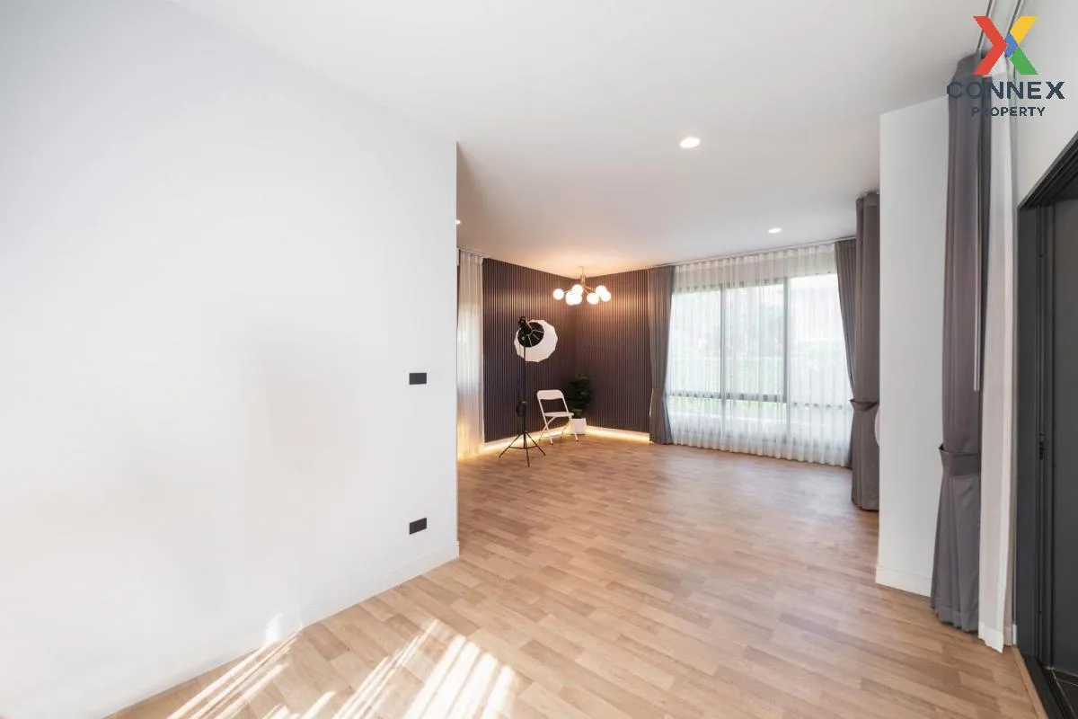 For Sale House , Setthasiri Thawiwatthana , Salathammasop Sop , T