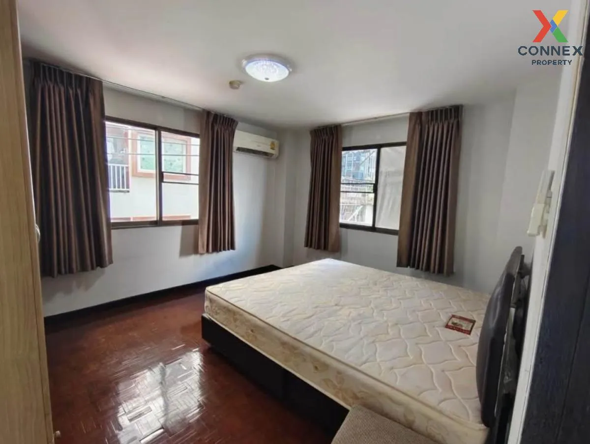 For Sale Condo , Sathorn Place , BTS-Krung Thon Buri , Khlong Ton