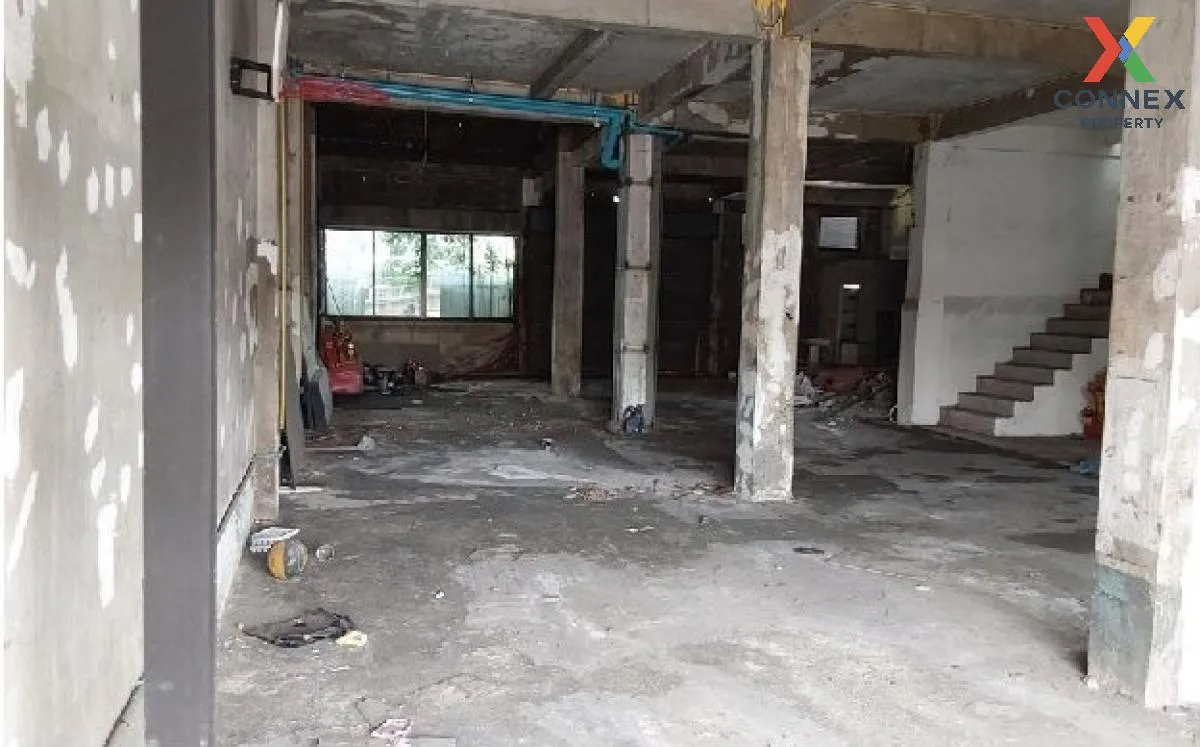 ขายอาคารพาณิชย์ 4.5 ชั้น บางเมือง เมืองสมุทรปราการ สมุทรปราการ CX 4