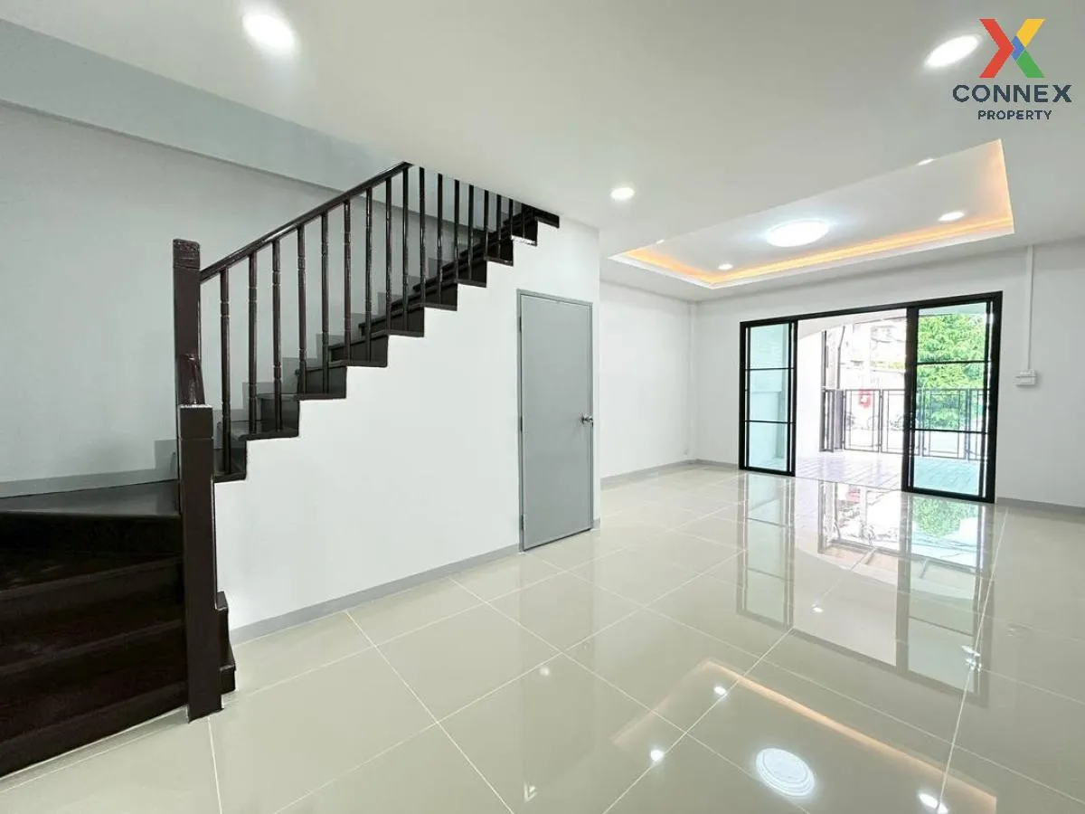 For Sale Townhouse/Townhome  , Baan Nunticha 4 , newly renovated 