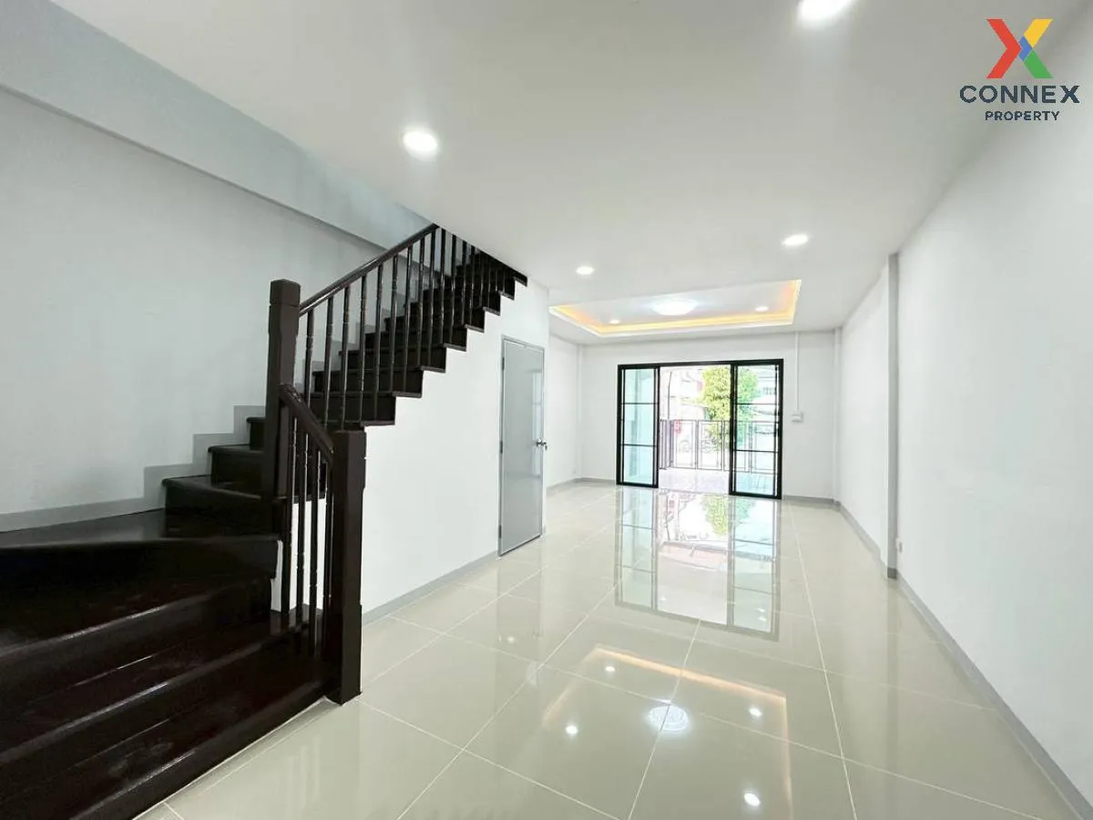 For Sale Townhouse/Townhome  , Baan Nunticha 4 , newly renovated 