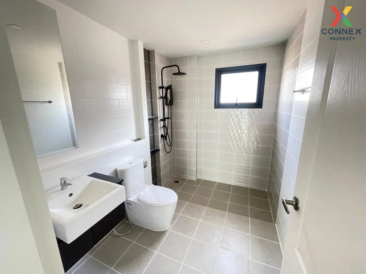 For Rent House , Centro Bangna - Kingkaew , wide frontage , Racha