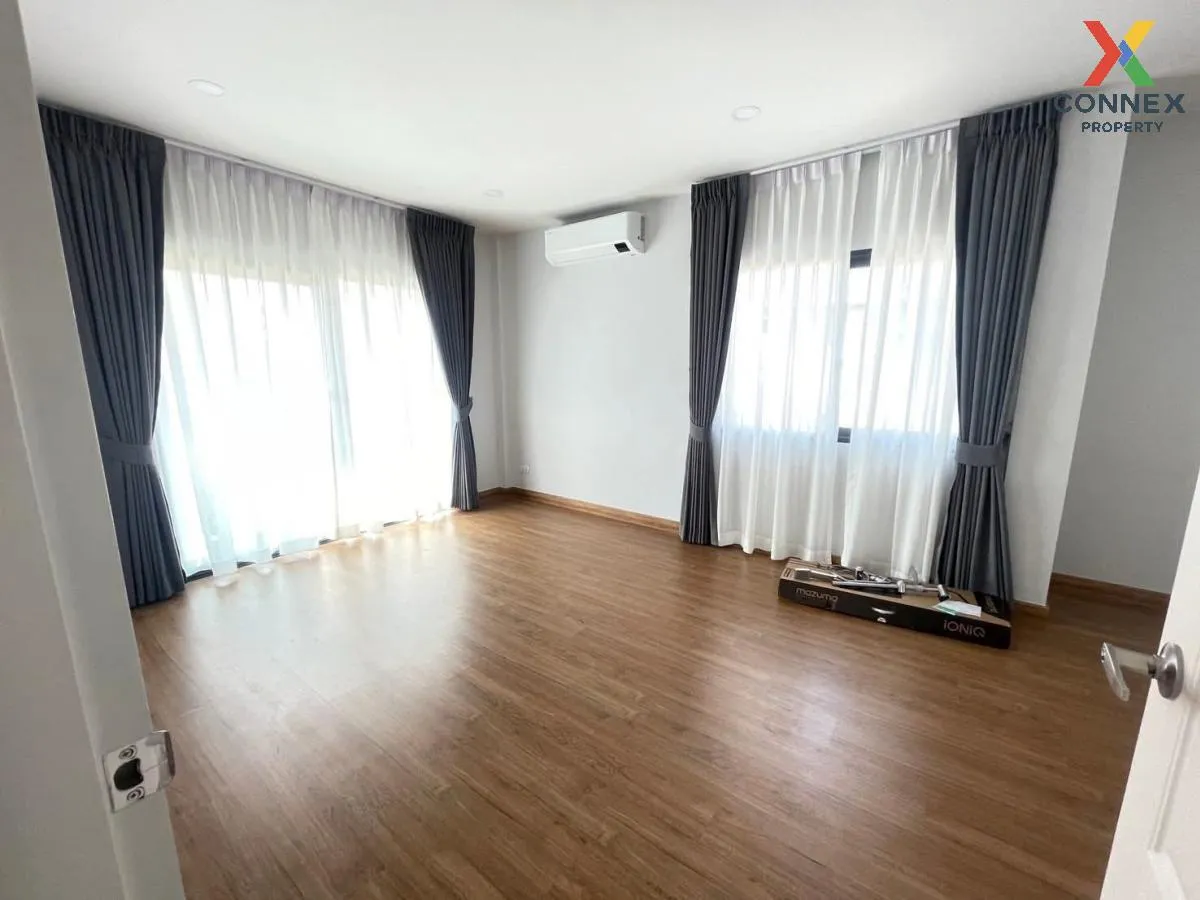 For Rent House , Centro Bangna - Kingkaew , wide frontage , Racha