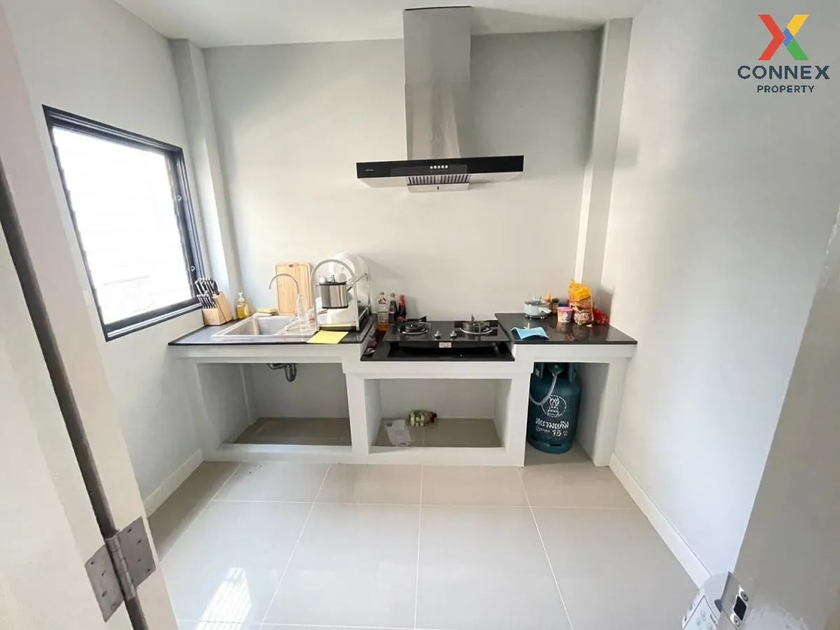 For Rent House , Centro Bangna - Kingkaew , wide frontage , Racha