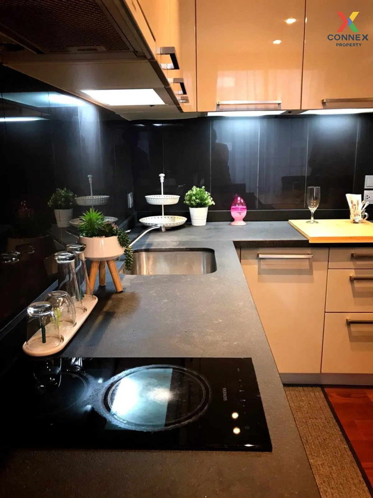 เช่าคอนโด  ควอทโทร บาย แสนสิริ BTS-ทองหล่อ คลองตันเหนือ เขต วัฒนา 4