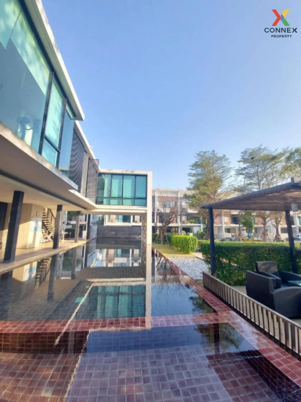 For Rent Townhouse/Townhome  , PLEX BANGNA , wide frontage , Bang