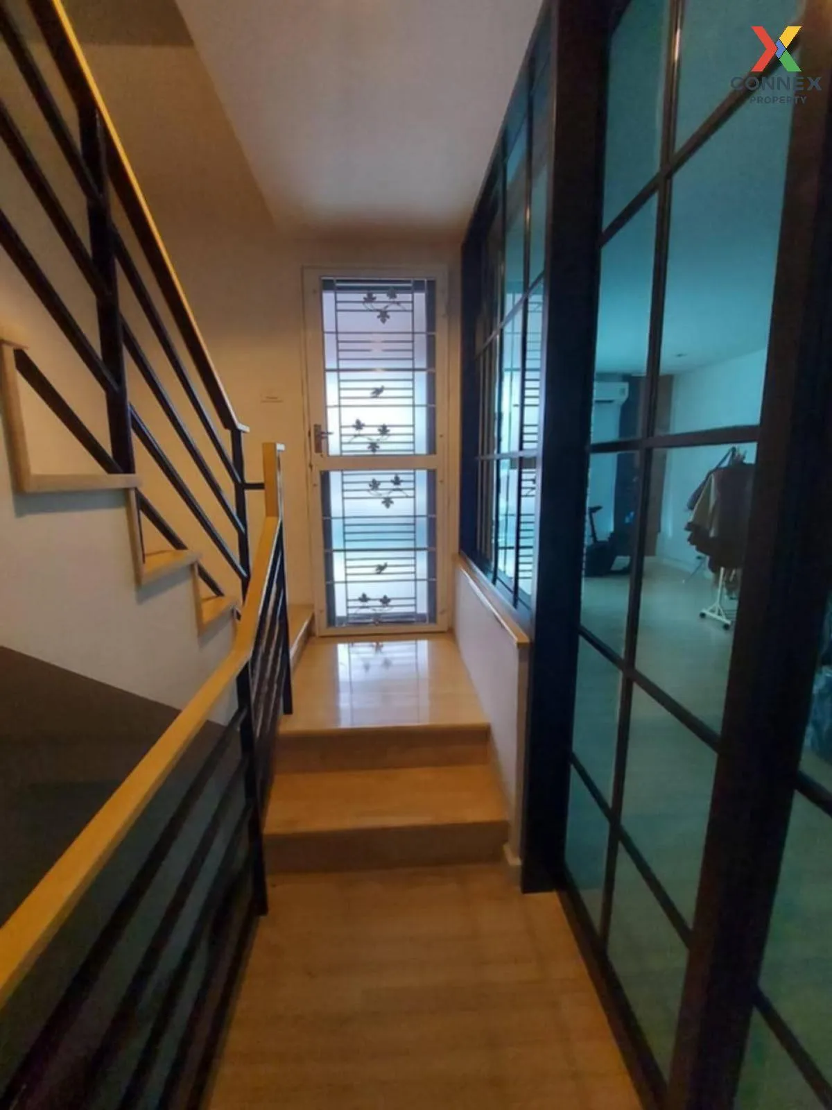 For Rent Townhouse/Townhome  , PLEX BANGNA , wide frontage , Bang