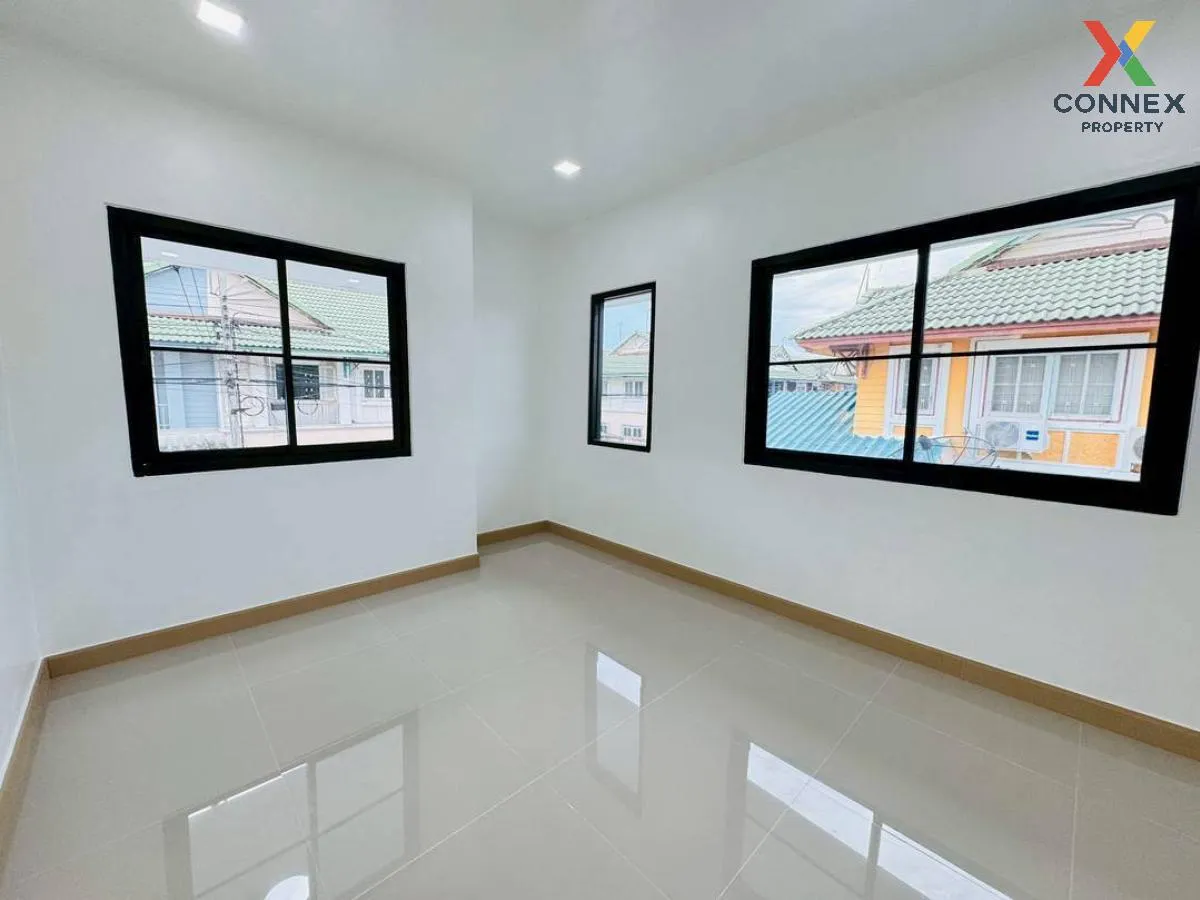 For Sale Townhouse/Townhome  , Baan Pruksa 10 Bang Kruai - Sai No For Sale Townhouse/Townhome  , Baan Pruksa 10 Bang Kruai - Sai No