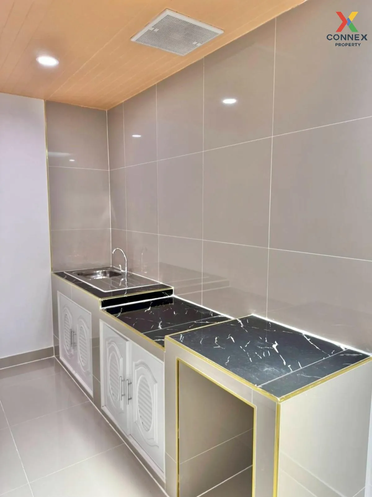 ขายทาวน์เฮ้าส์/ทาวน์โฮม  บ้านพฤกษา 65/2 รังสิต - คลอง 2 หน้ากว้าง