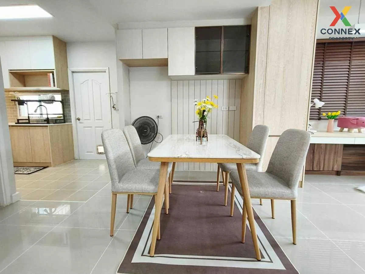 ขายบ้าน  ภัสสร 19 วัชรพล-วงแหวน หน้ากว้าง รีโนเวทใหม่ ออเงิน เขต 