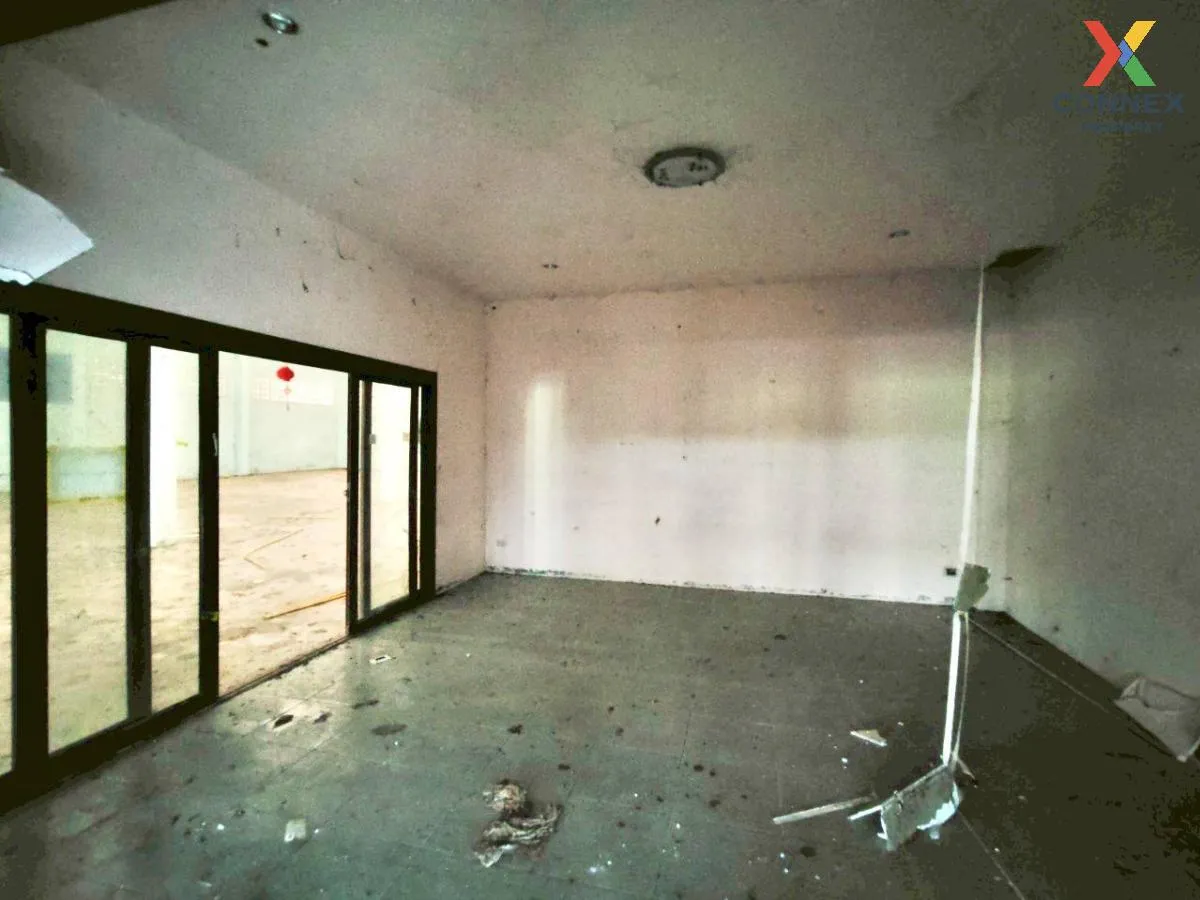 For Sale Warehouse for sale, on the road , Khlong Thom Tai , Khlo