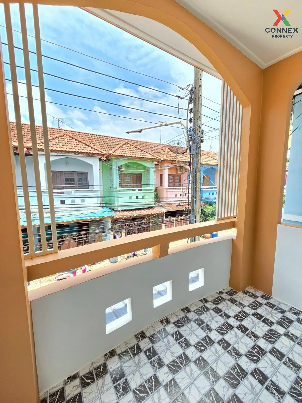 For Sale Townhouse/Townhome  , Lert Ubon Lam Luk Ka Khlong 5 , Bu