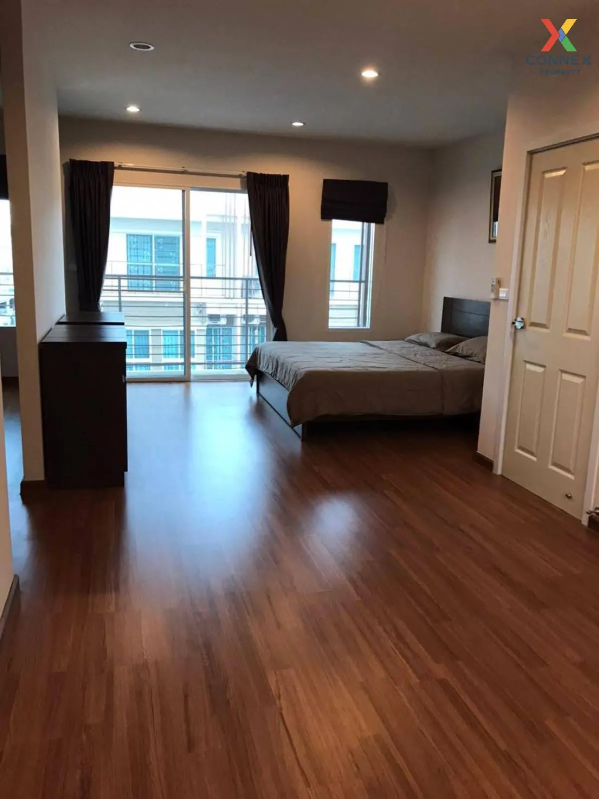 ขายทาวน์เฮ้าส์/ทาวน์โฮม  วิลเลต ซิตี้ พัฒนาการ 38 หน้ากว้าง MRT-ก