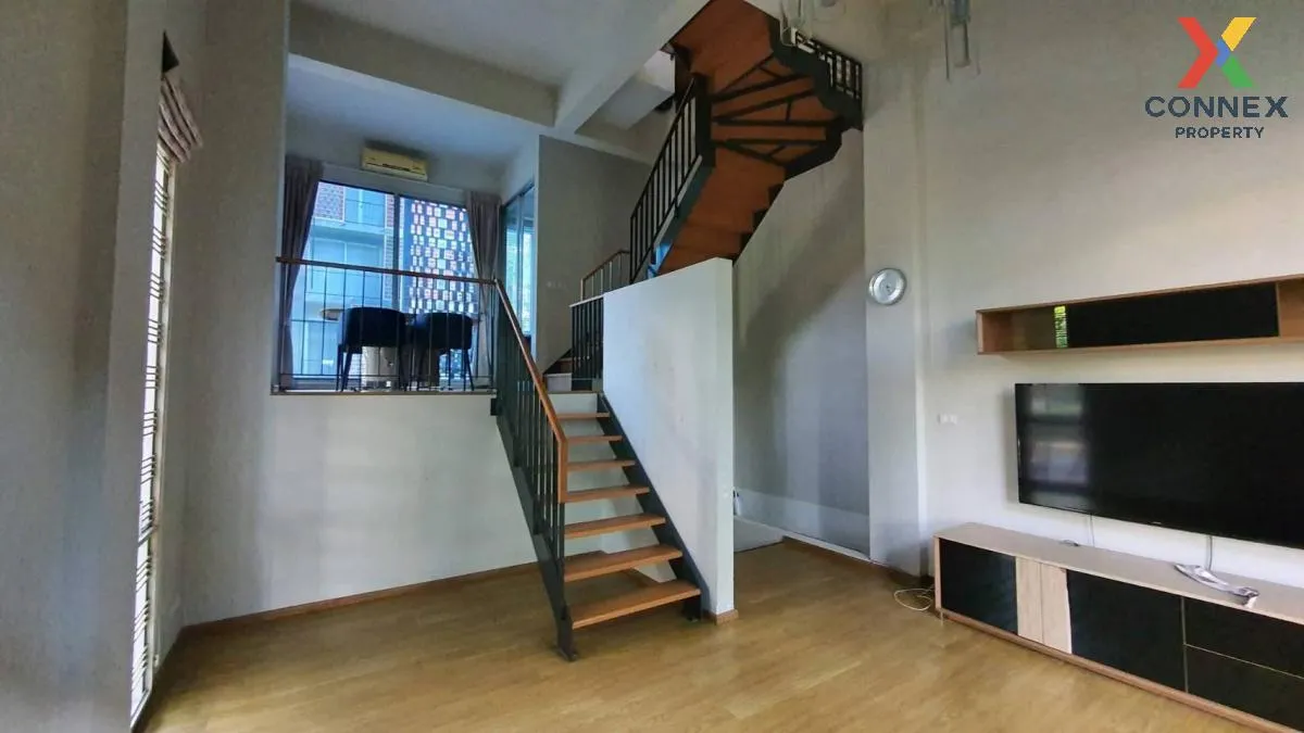 For Sale Townhouse/Townhome  , Siamese Blossom @ Fashion , corner