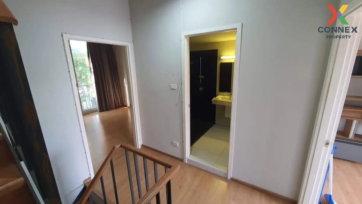 For Sale Townhouse/Townhome  , Siamese Blossom @ Fashion , corner