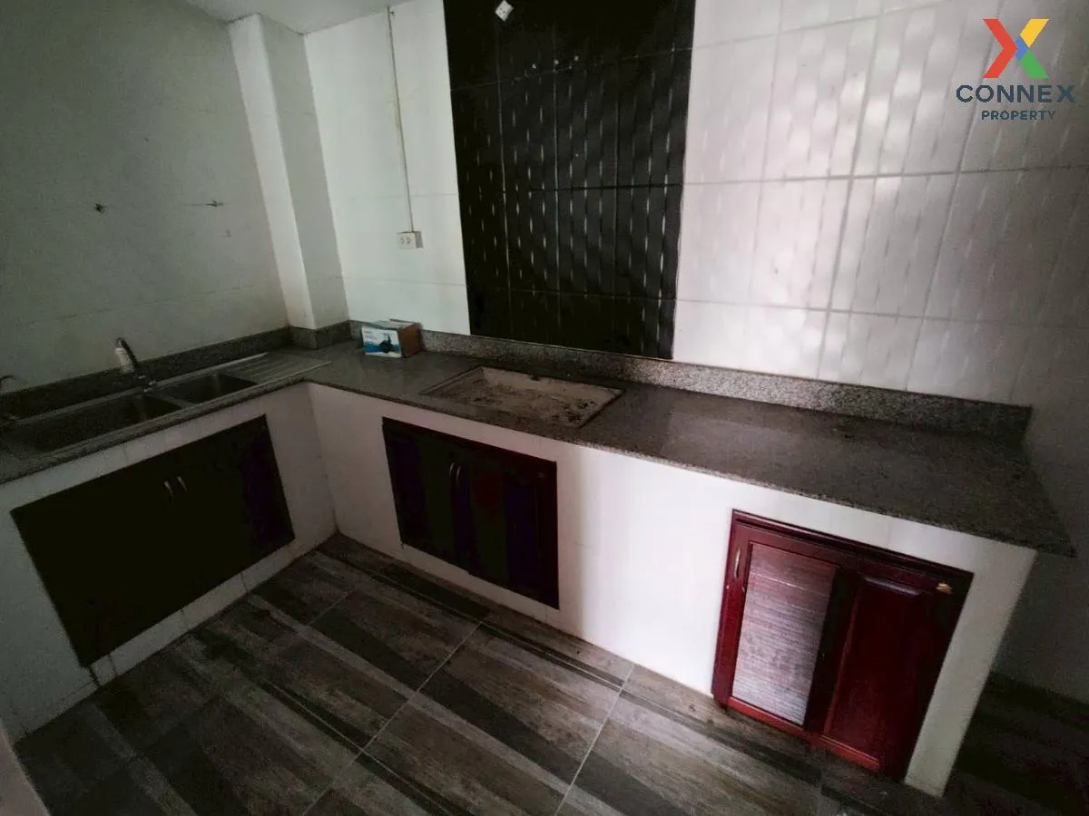 ขายทาวน์เฮ้าส์/ทาวน์โฮม  โกลเด้น ทาวน์ เพชรเกษม หนองค้างพลู เขต ห