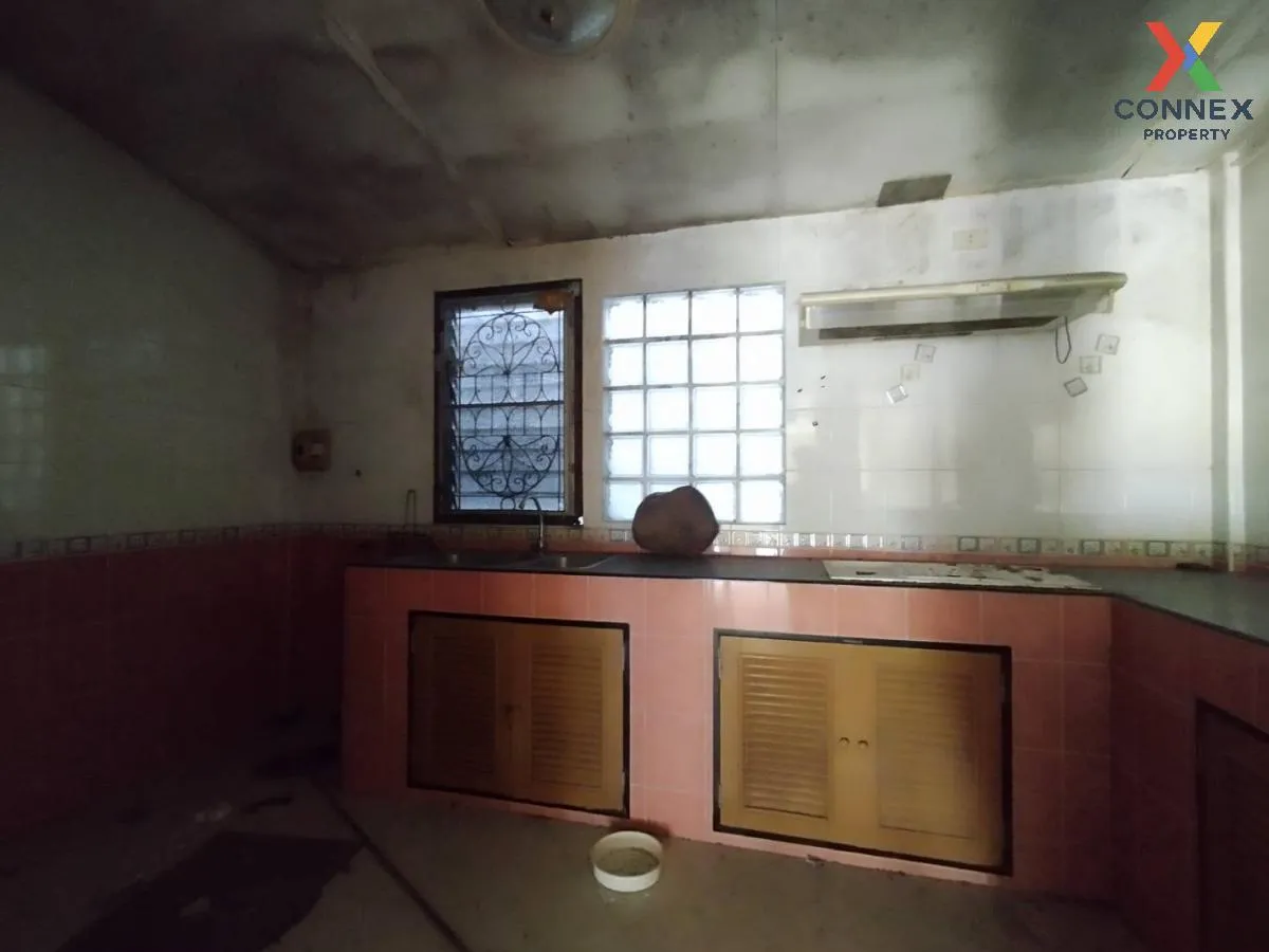 For Sale Townhouse/Townhome  , Baan Petsayam 2 , Nong Khaem , Non